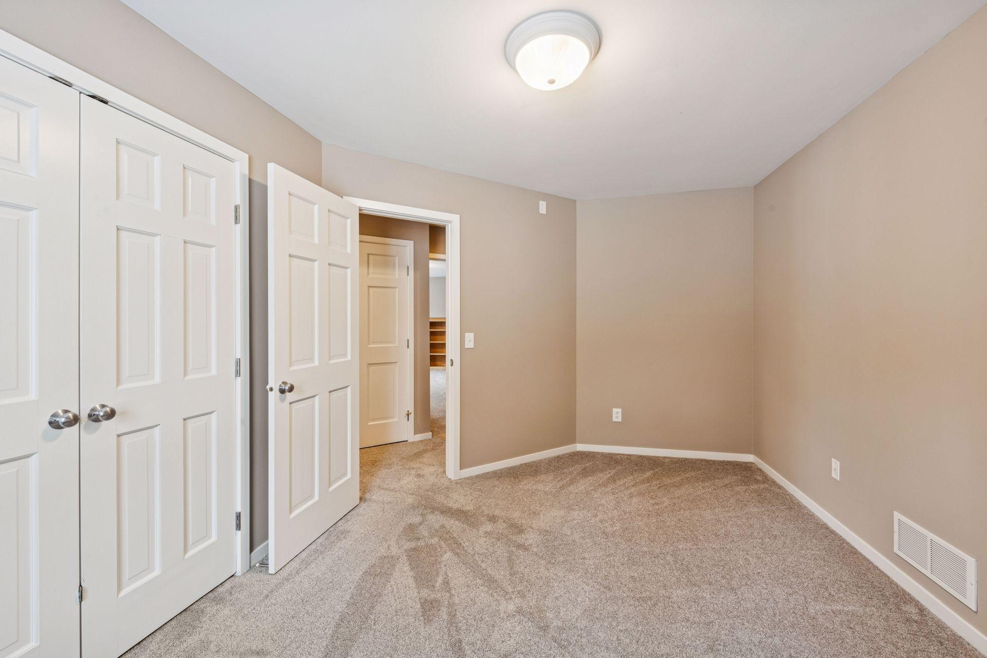 4902 Woodhurst Lane Minnetonka, MN 55345 - Photo 51 of 73