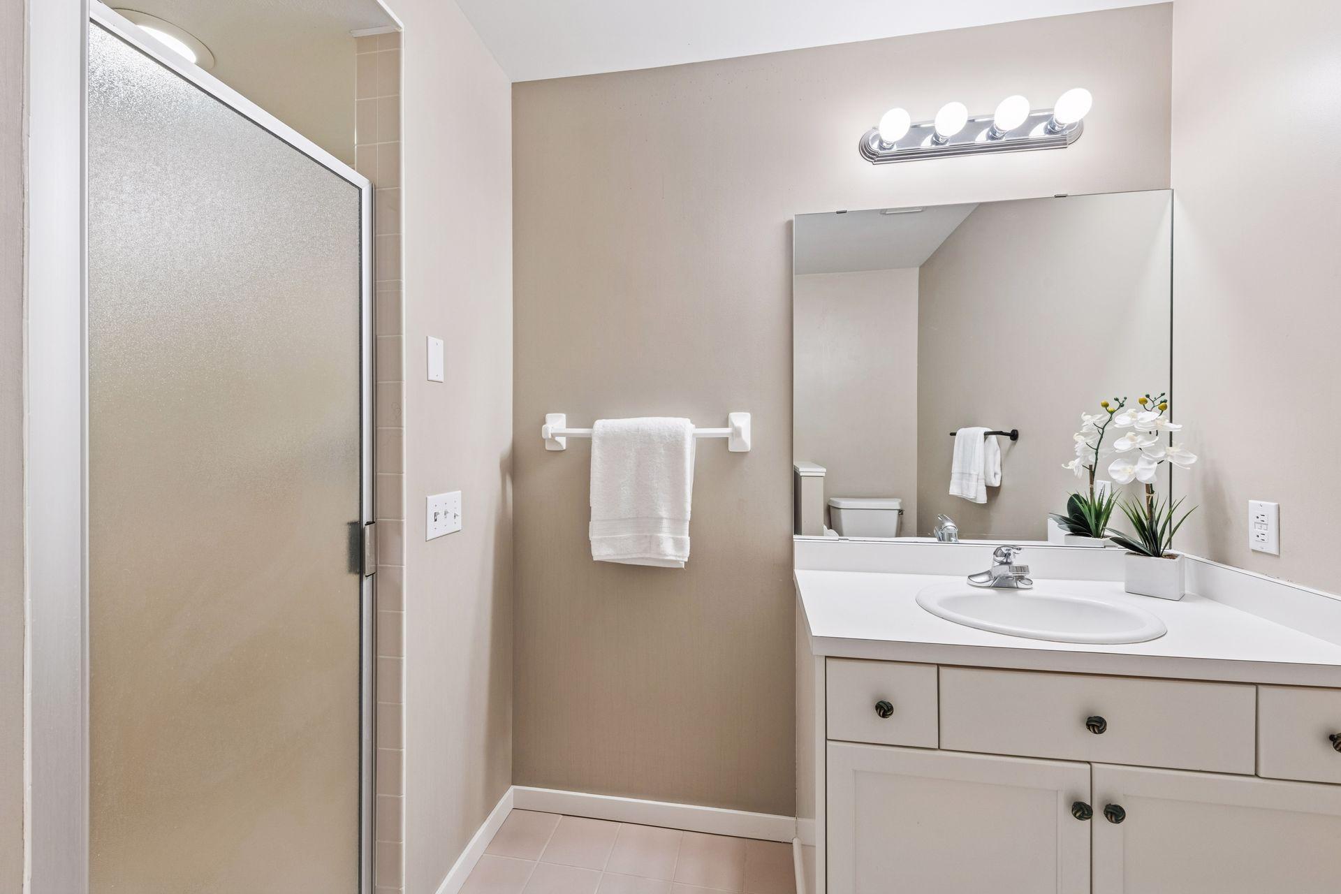 4902 Woodhurst Lane Minnetonka, MN 55345 - Photo 52 of 73