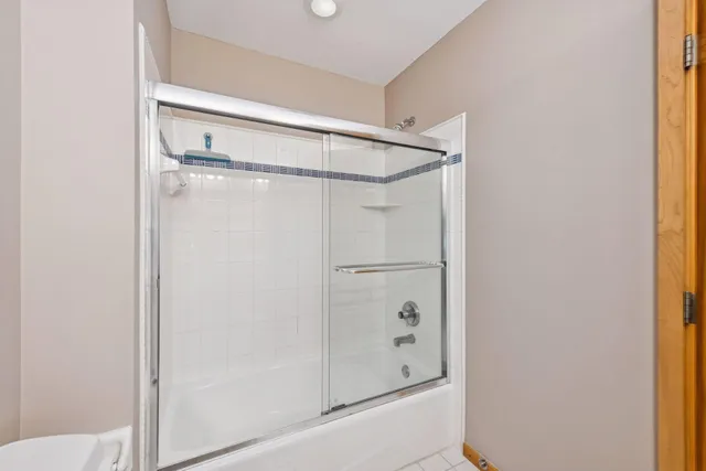 $1,399,500 | 4902 Woodhurst Lane, Minnetonka, MN 55345