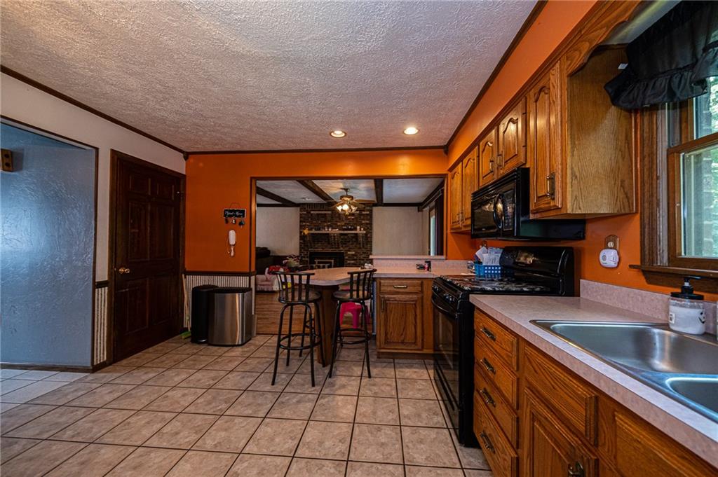 1896 Sohn Road Aliquippa, PA 15001 - Photo 11 of 25 Gallery Image 11