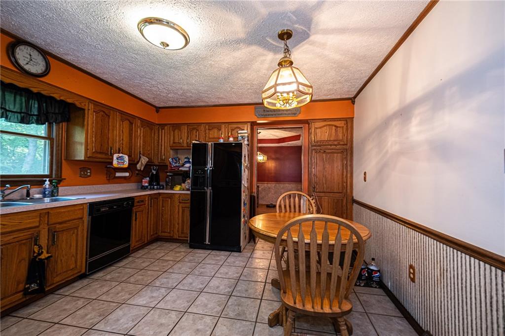 1896 Sohn Road Aliquippa, PA 15001 - Photo 9 of 25 Gallery Image 9