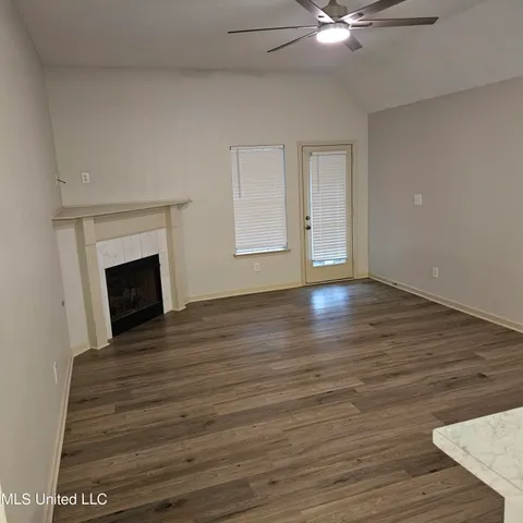 $1,800 | 8349 Regal Bend Drive, Olive Branch, MS 38654