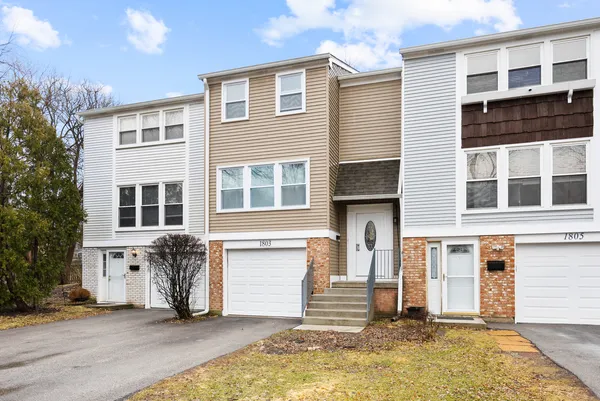 $322,500 | 1803 Dumont Lane, Hoffman Estates, IL 60169