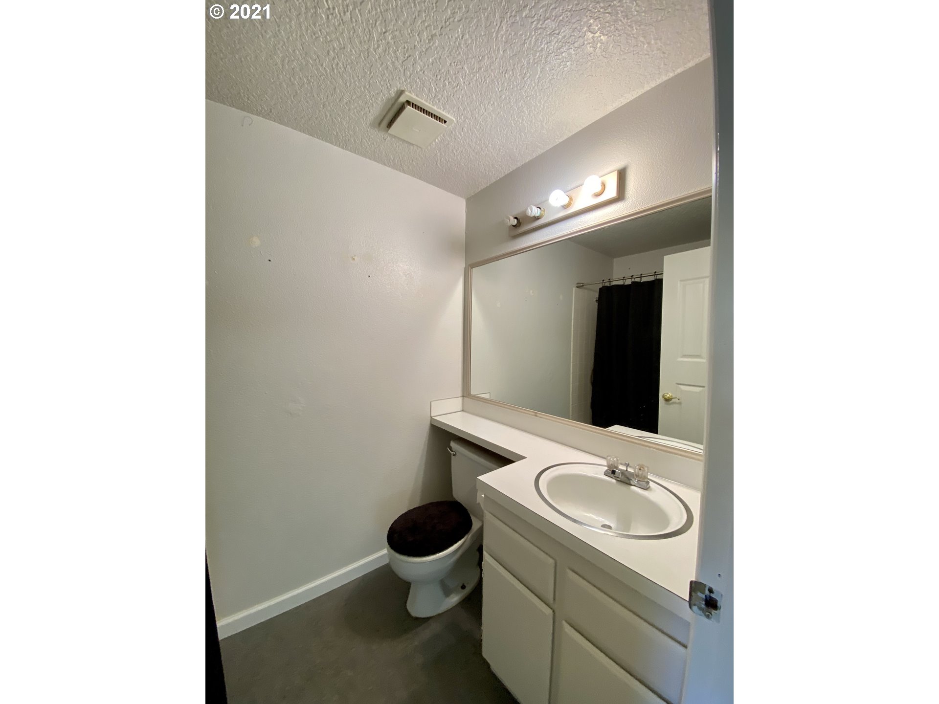 7155 A Street Springfield, OR 97478 - Photo 11 of 23