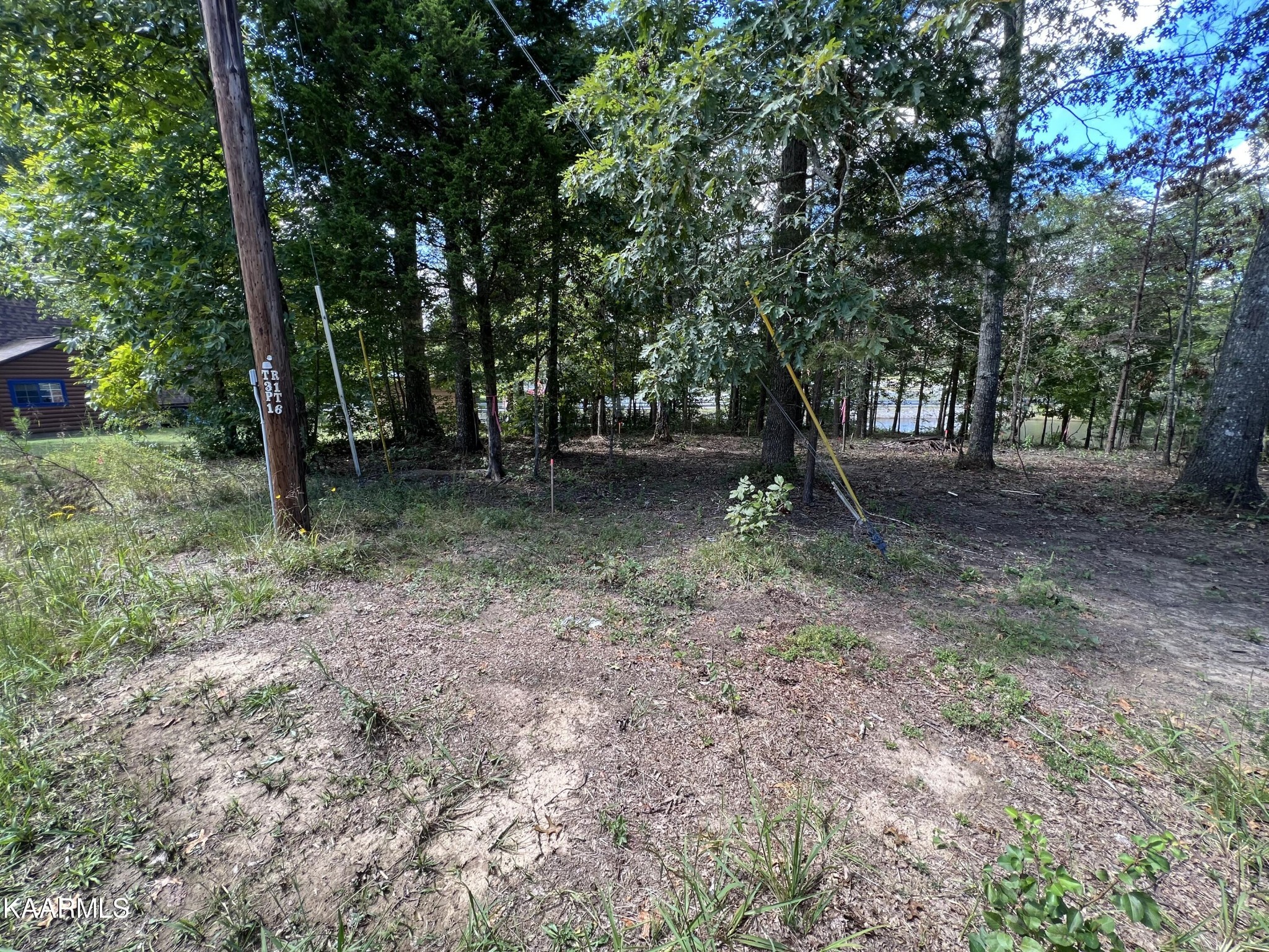 1616 Cherokee Road East Crossville, TN 38572 - Photo 8 of 13 Gallery Image 8