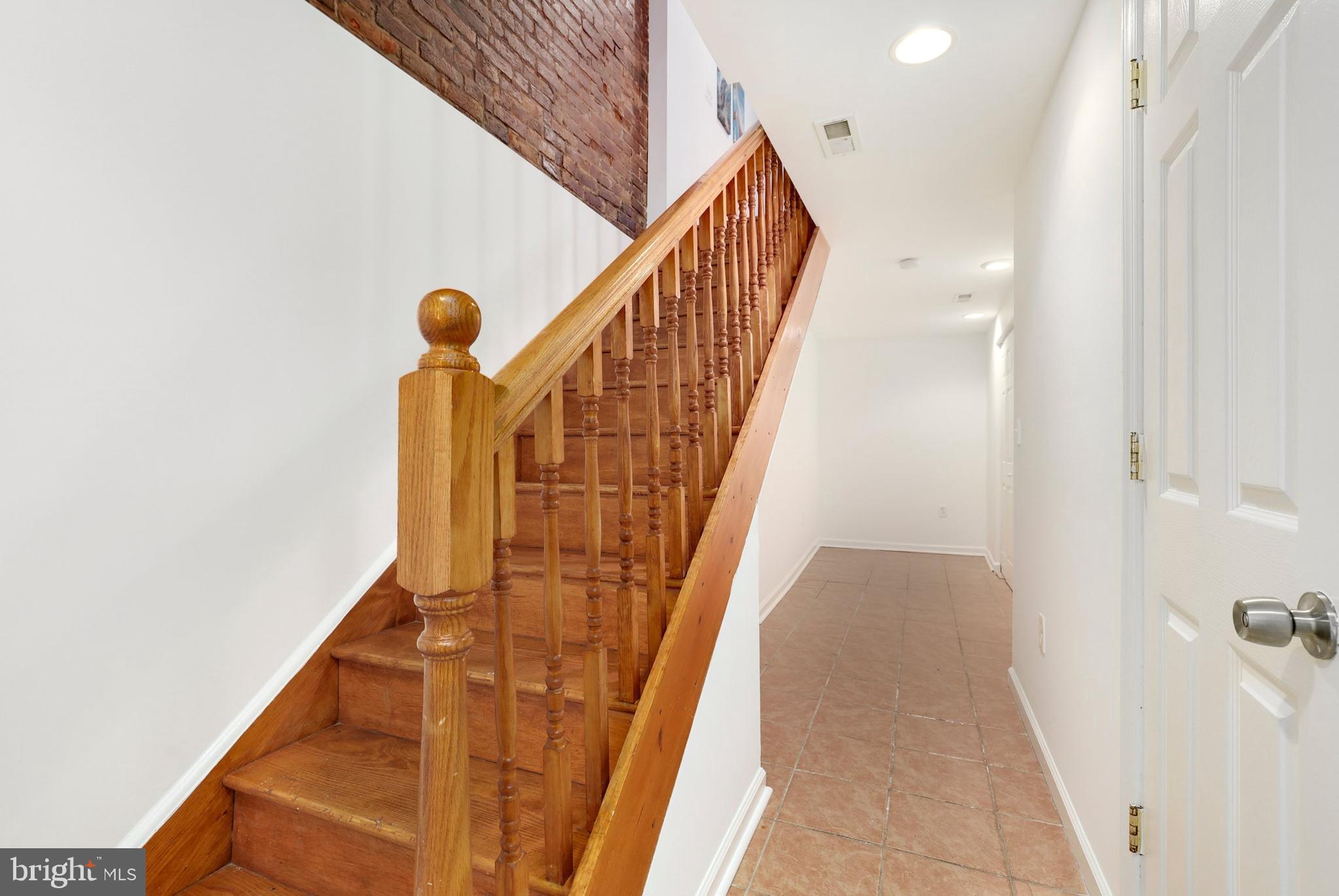 925 Potomac Avenue Southeast Washington, DC 20003 - Photo 23 of 34