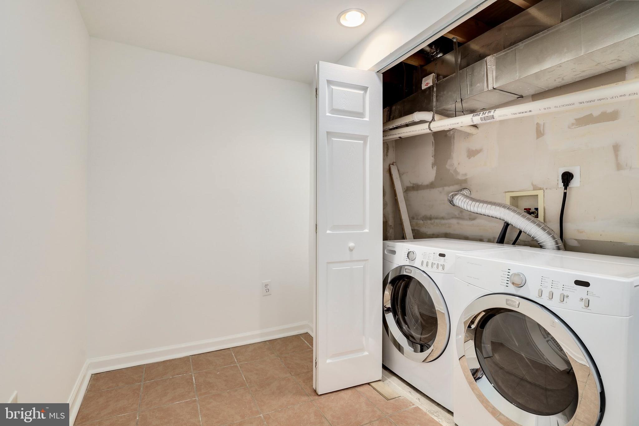 925 Potomac Avenue Southeast Washington, DC 20003 - Photo 26 of 34