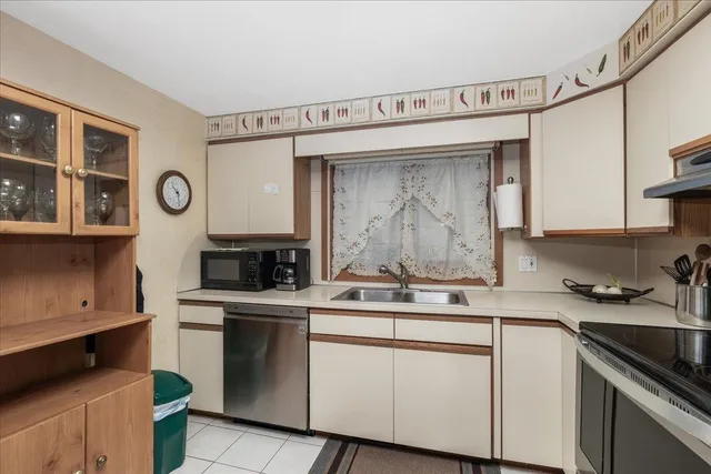 $349,900 | 5 Tsienneto Road, Unit 47, Derry, NH 03038