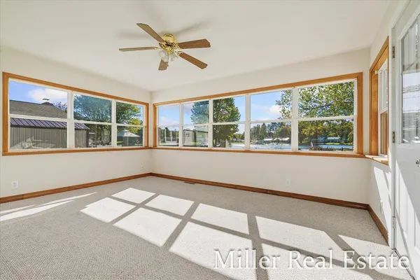 $499,900 | 32 B Drive, Hastings, MI 49058