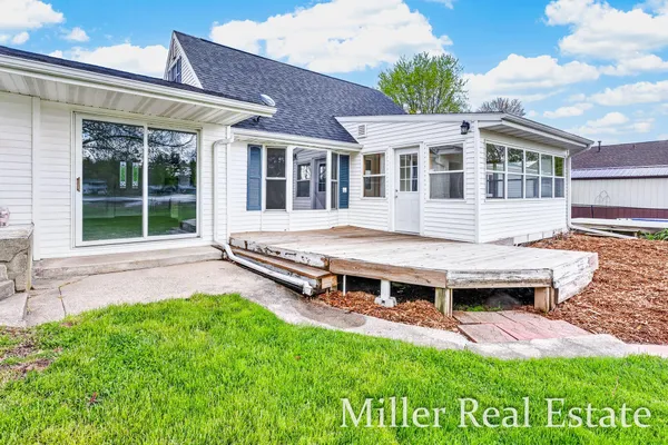 $499,900 | 32 B Drive, Hastings, MI 49058