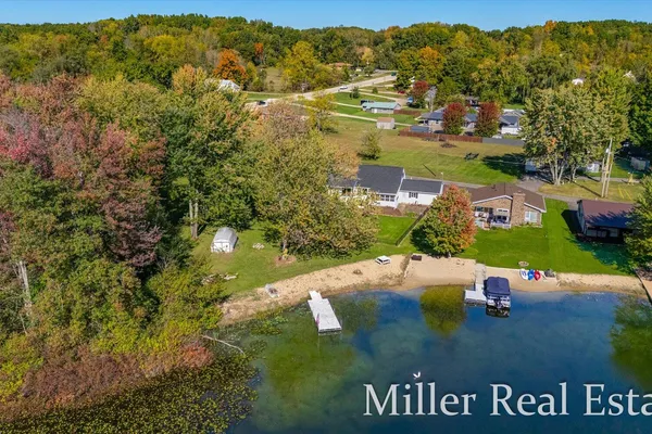 $499,900 | 32 B Drive, Hastings, MI 49058