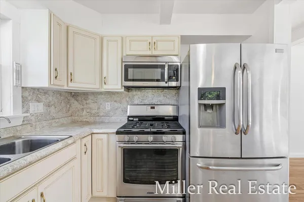 $499,900 | 32 B Drive, Hastings, MI 49058