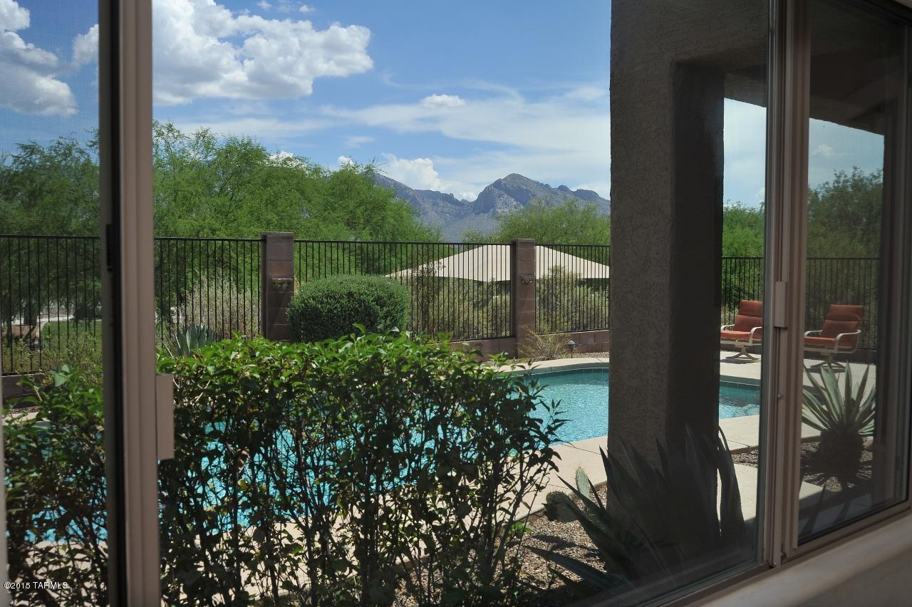 11764 North Sage Brook Road Tucson, AZ 85737 - Photo 4 of 32
