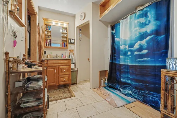 $1 | 53699 Flatbush Road, Three Rivers, MI 49093