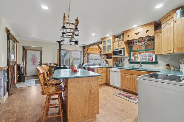 $1 | 53699 Flatbush Road, Three Rivers, MI 49093