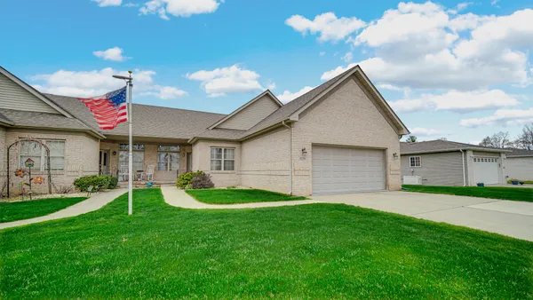 $249,000 | 308 Carnation Street Northeast, De Motte, IN 46310