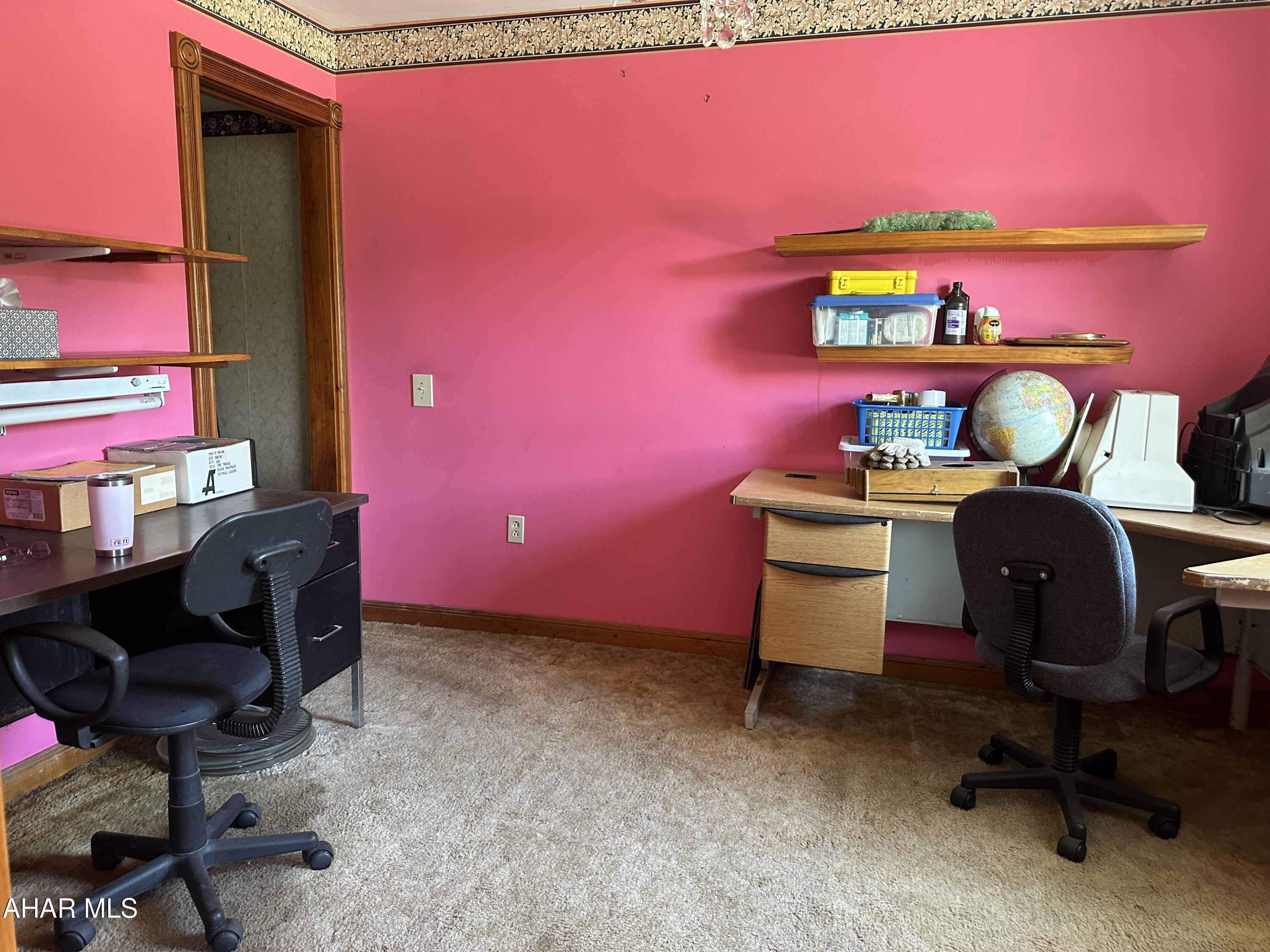 1562 West Loop Road Hollidaysburg, PA 16648 - Photo 8 of 30