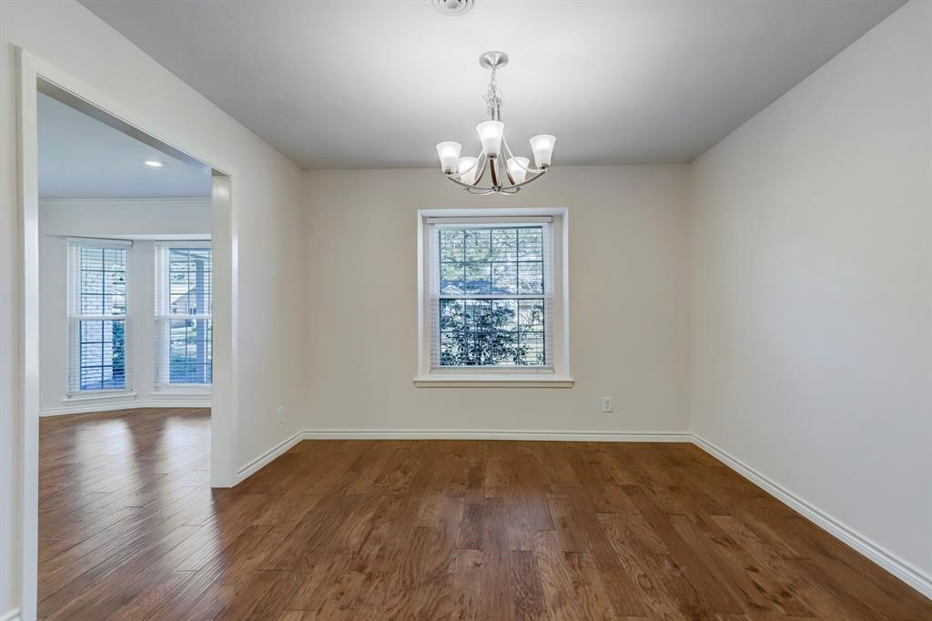 10403 Raritan Drive Houston, TX 77043 - Photo 4 of 15 Gallery Image 4