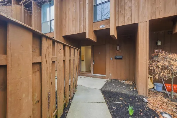 $259,000 | 4936 Wintersong Lane, Unit 4, Westerville, OH 43081