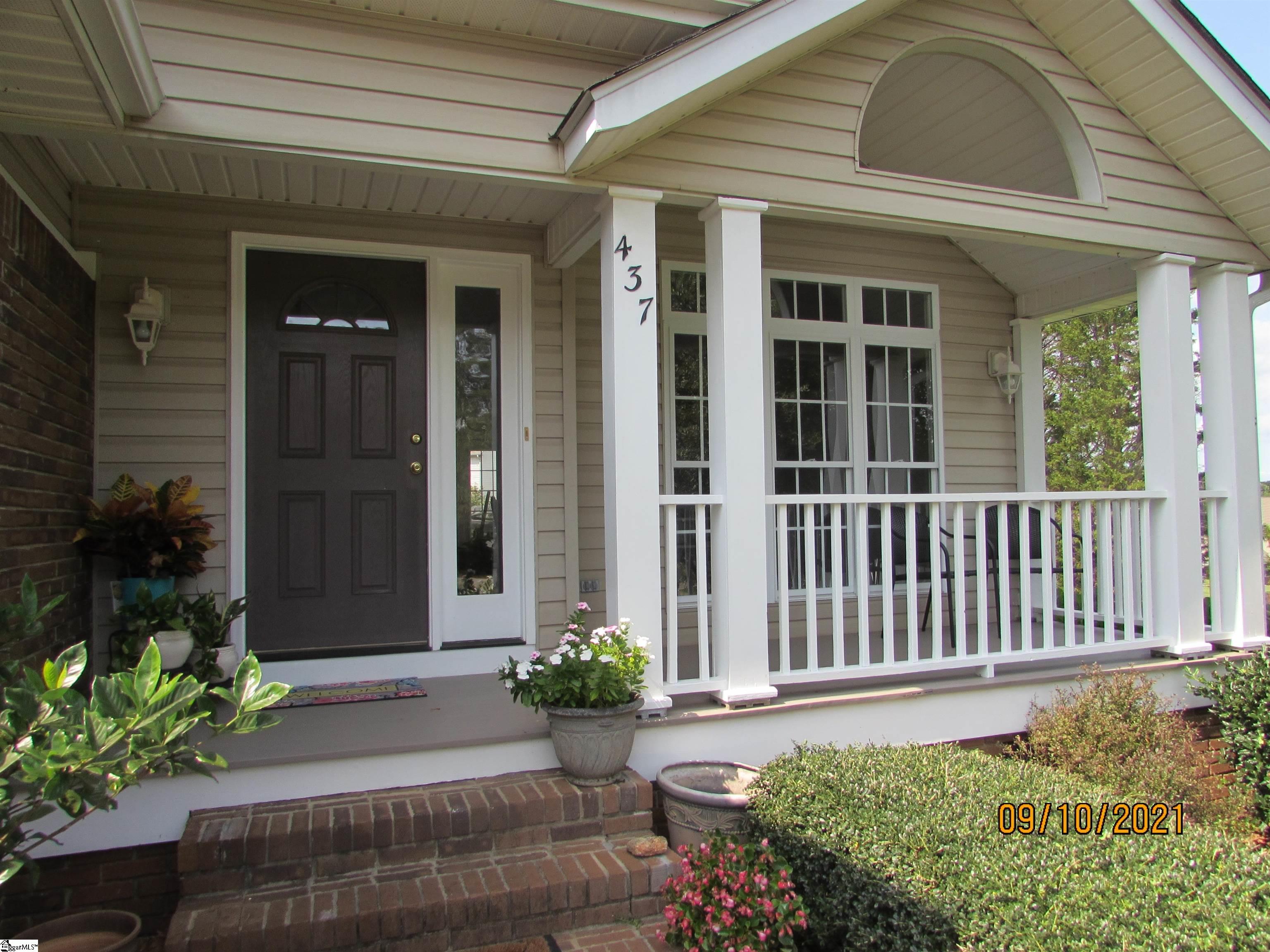 437 Meadow Ridge Road Easley, SC 29642 - Photo 2 of 25 Gallery Image 2