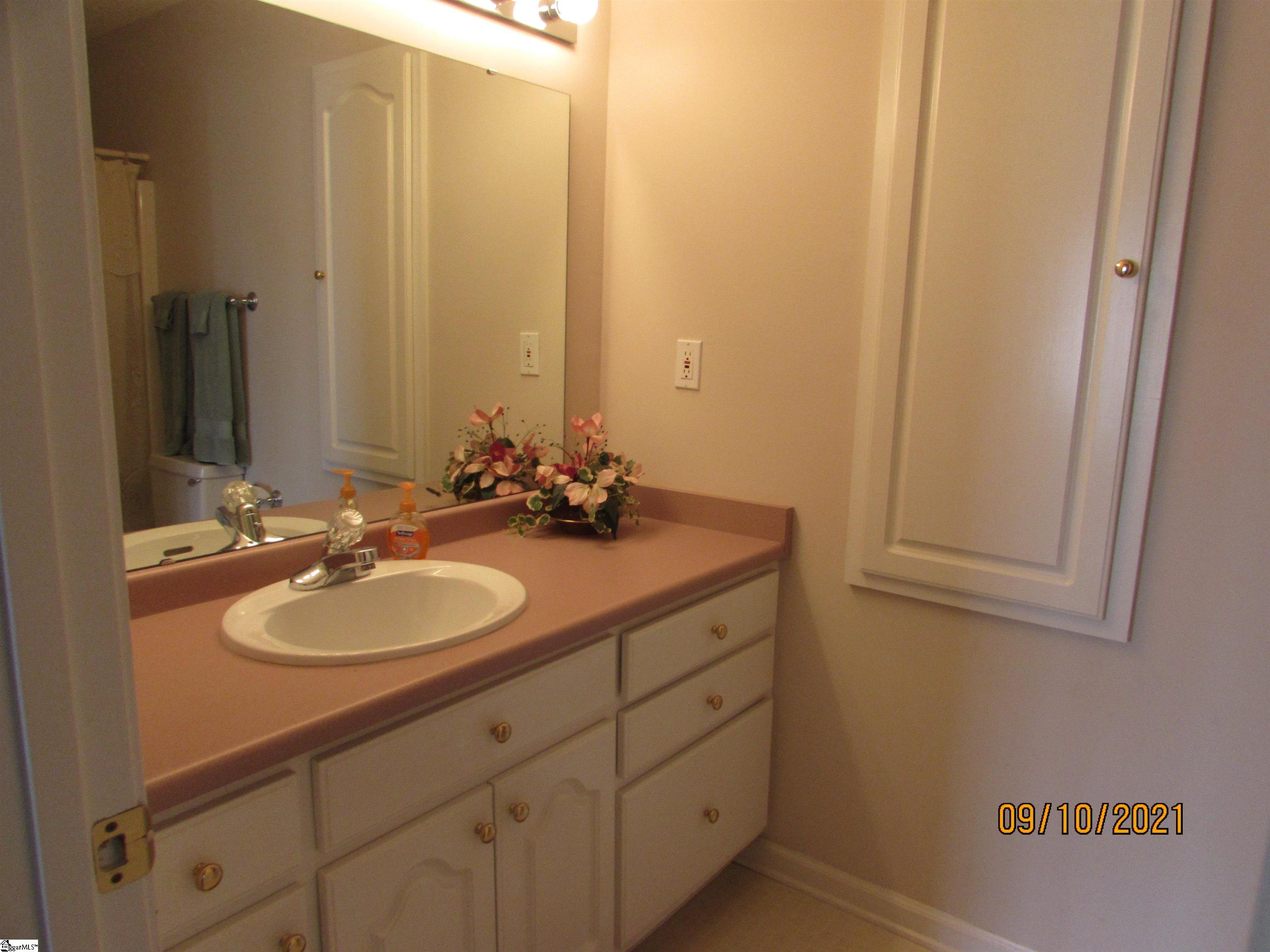 437 Meadow Ridge Road Easley, SC 29642 - Photo 16 of 25 Gallery Image 16
