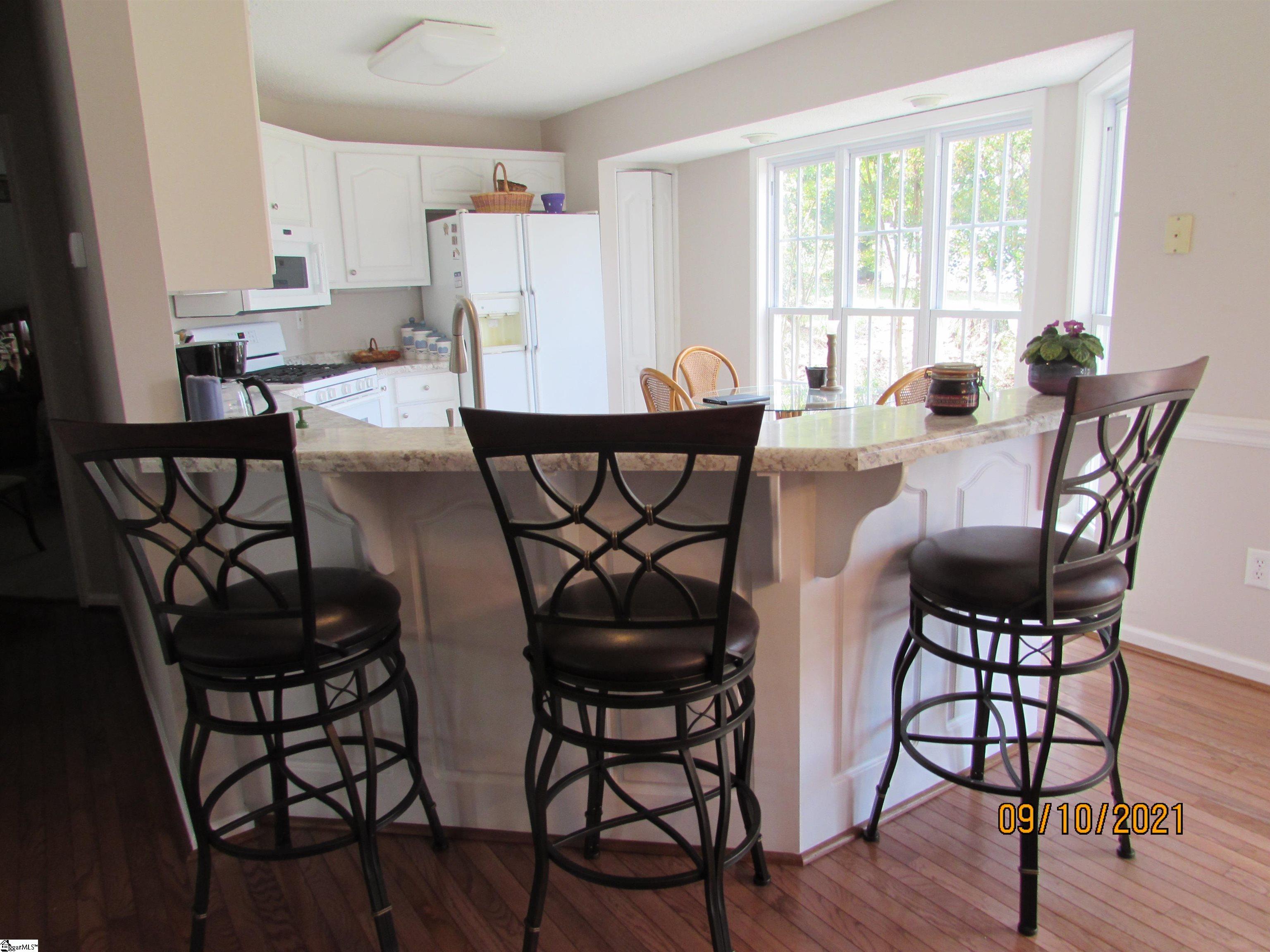 437 Meadow Ridge Road Easley, SC 29642 - Photo 6 of 25 Gallery Image 6