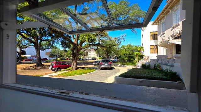 $1,600 | 5341 St Charles Avenue, Unit A, New Orleans, LA 70115