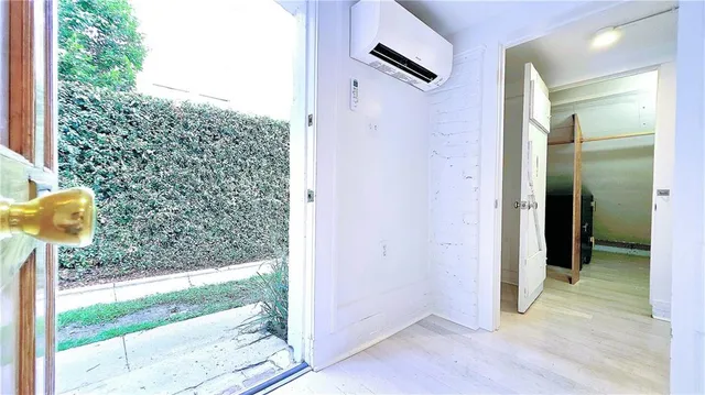 $1,600 | 5341 St Charles Avenue, Unit A, New Orleans, LA 70115