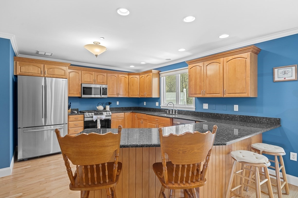 218 Rangeway Road, Unit 232 Billerica, MA 01862 - Photo 9 of 38