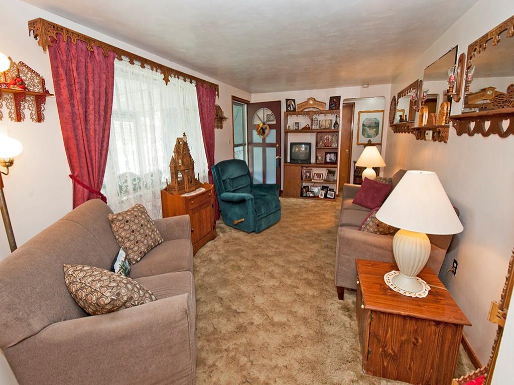 333 North Pike Road Sarver, PA 16055 - Photo 10 of 22 spacious living room
