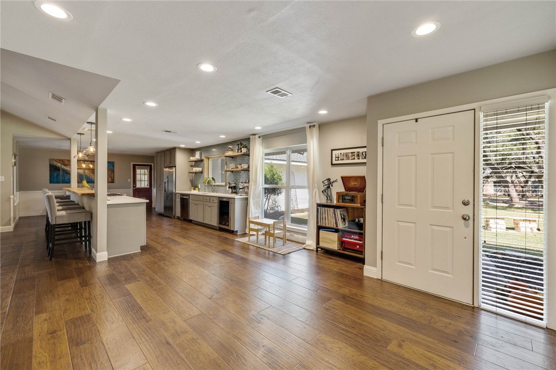 104 Highview Road Georgetown, TX 78628 - Photo 11 of 22