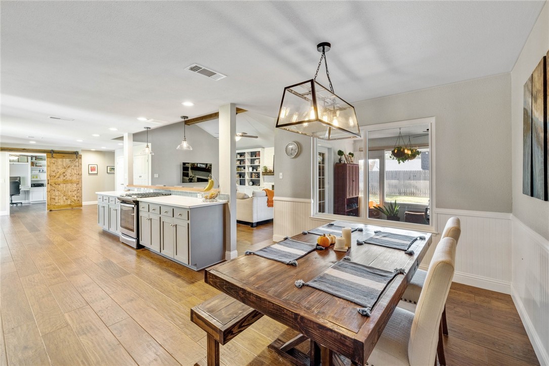 104 Highview Road Georgetown, TX 78628 - Photo 12 of 22