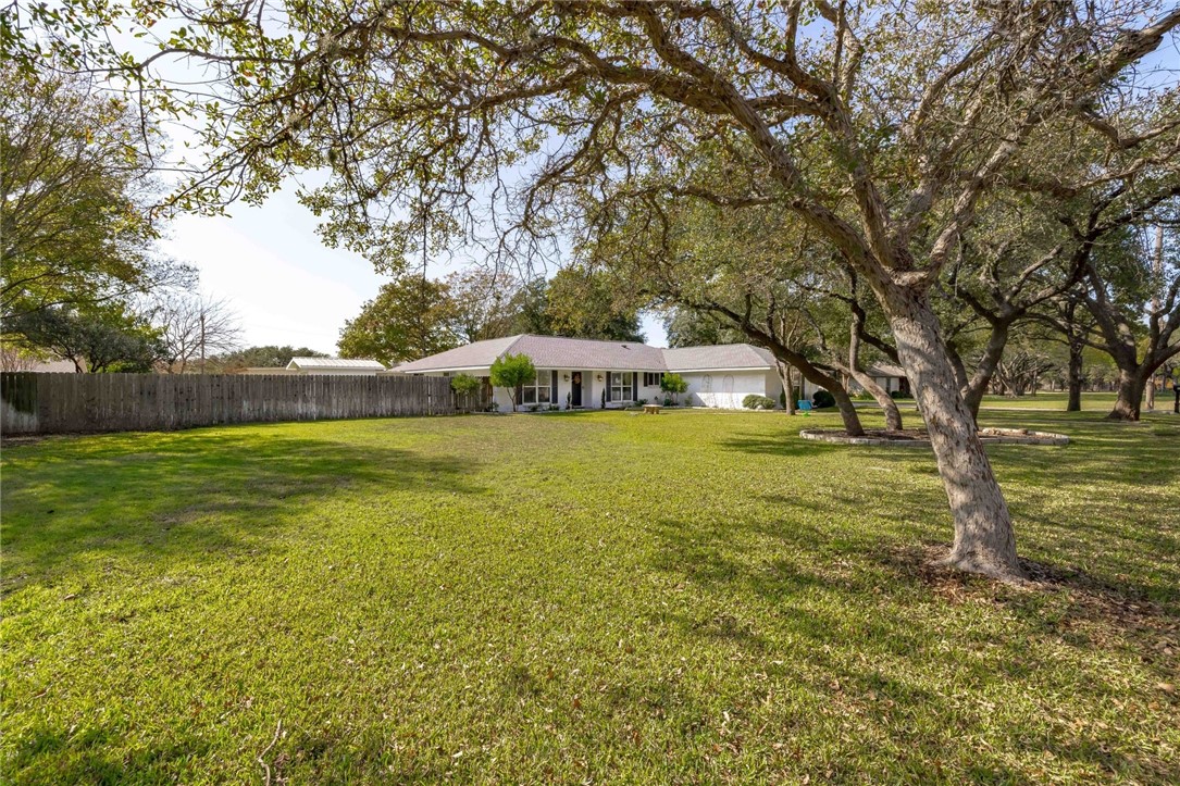 104 Highview Road Georgetown, TX 78628 - Photo 5 of 22