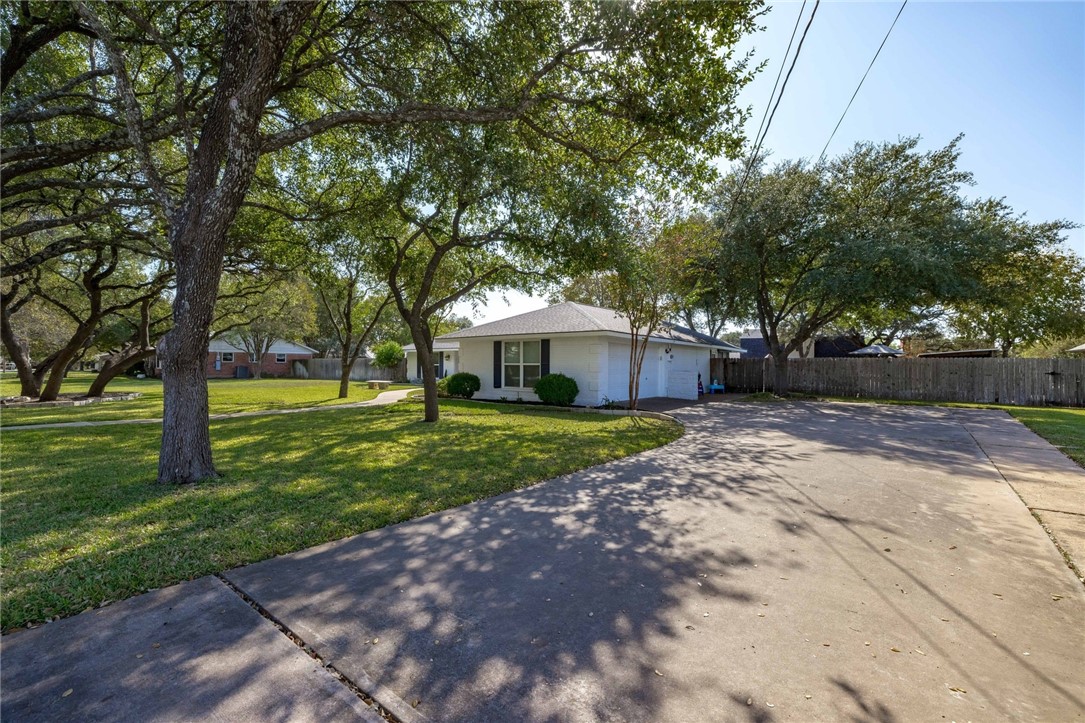 104 Highview Road Georgetown, TX 78628 - Photo 7 of 22