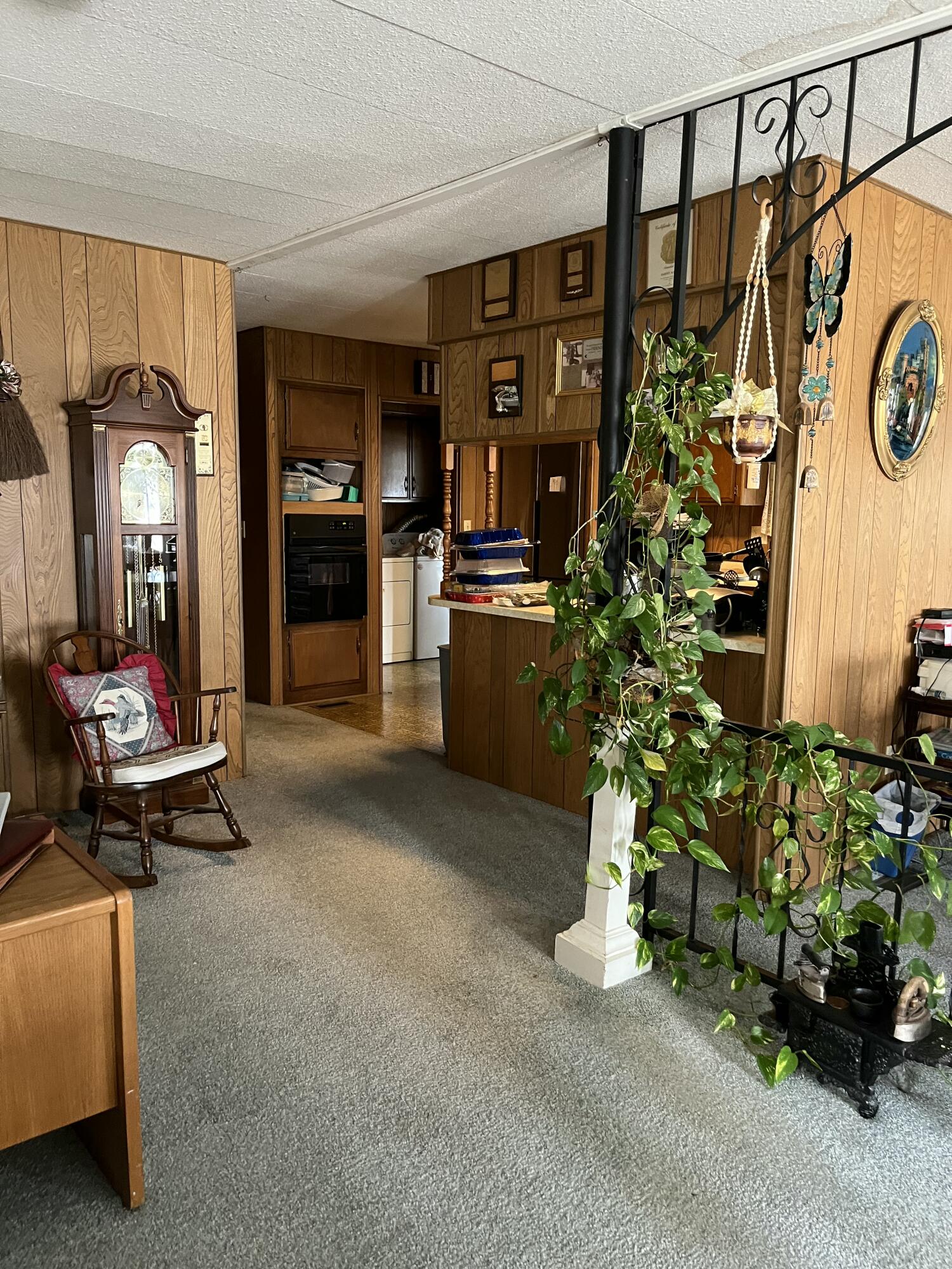 309 Punkin Center Road Bieber, CA 96009 - Photo 11 of 34 a living room with furniture and potted plants
