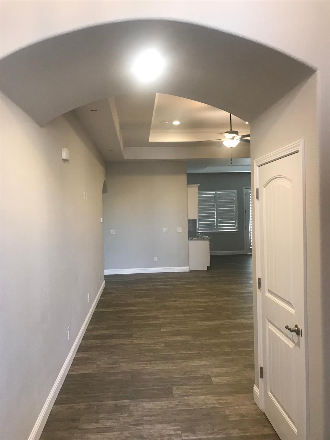 656 Alpine Way Madera, CA 93636 - Photo 6 of 9 Gallery Image 6