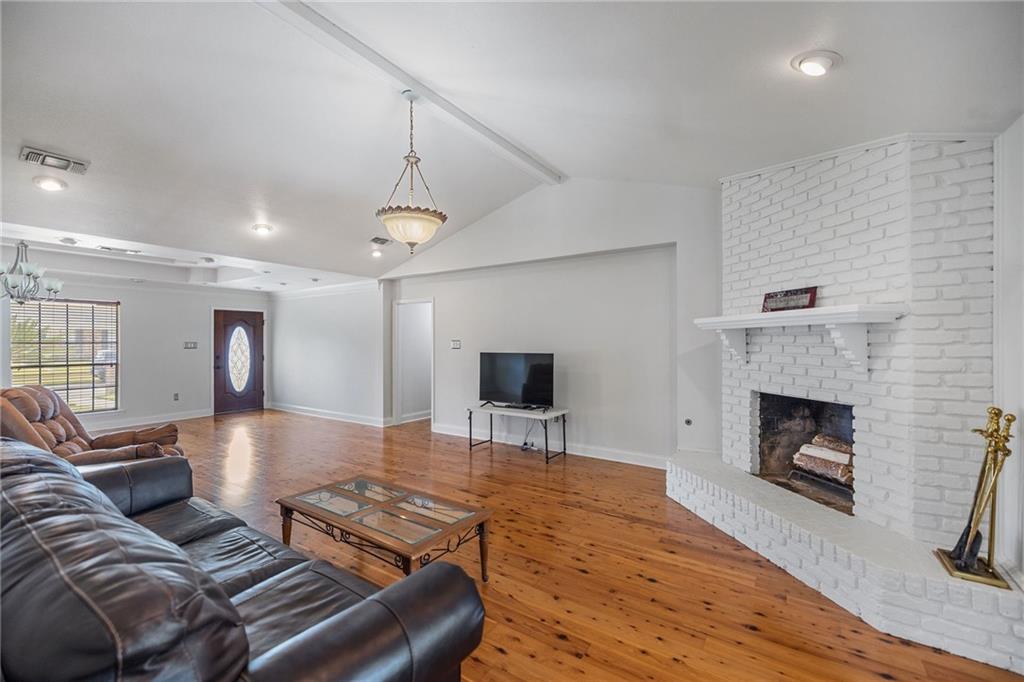 13645 Ridgeview Drive Baton Rouge, LA 70817 - Photo 3 of 26