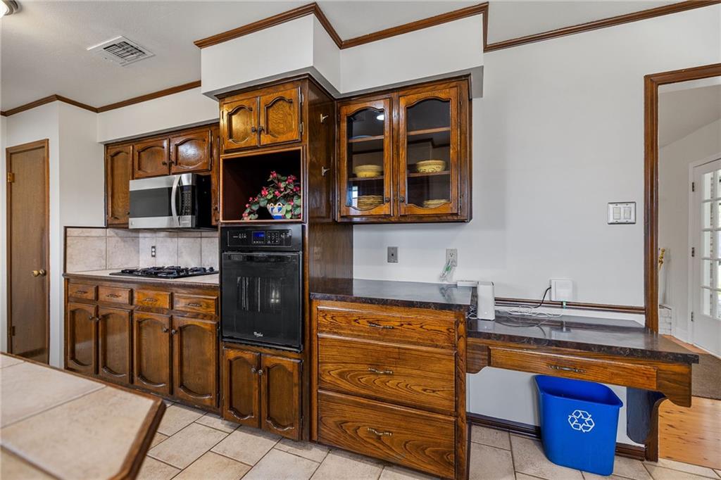 13645 Ridgeview Drive Baton Rouge, LA 70817 - Photo 9 of 26