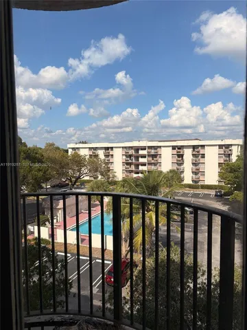 $1,500 | 2701 Riverside Drive, Unit 503B, Coral Springs, FL 33065