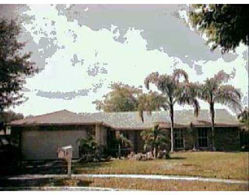 21481 Chipmunk Lane Boca Raton, FL 33428 - Photo 1 of 1 Primary Photo