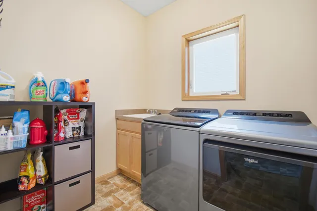 $499,900 | 969 Bridle Creek Drive, Jordan, MN 55352