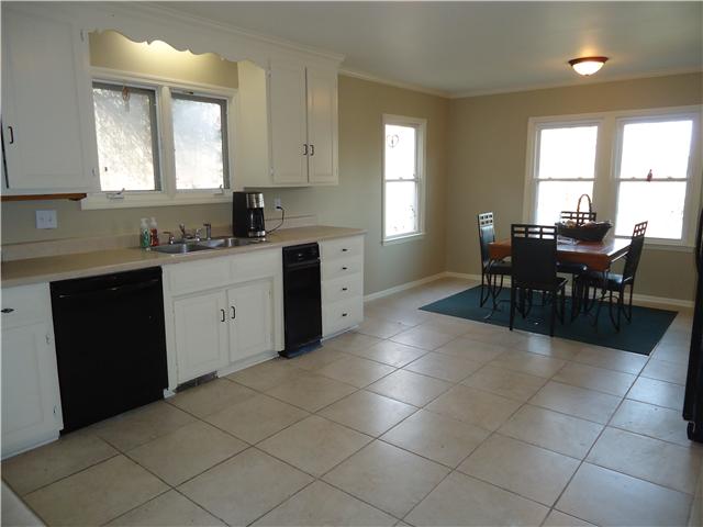 820 Hickory Ridge Trail Columbia, TN 38401 - Photo 3 of 20 Beautiful updated kitchen with freshly painted walls and cabinets! Come make this your new kitchen today!