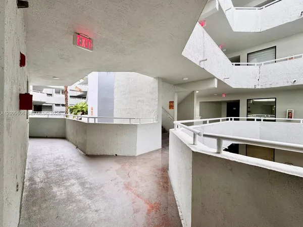 $1,995 | 8255 Southwest 152nd Avenue, Unit E215, Miami, FL 33193
