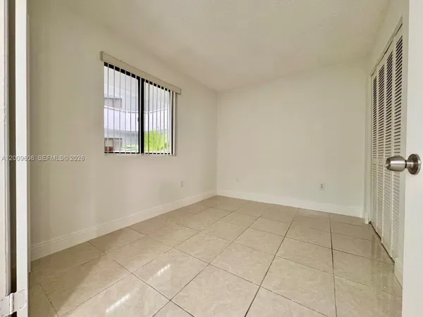 $1,995 | 8255 Southwest 152nd Avenue, Unit E215, Miami, FL 33193