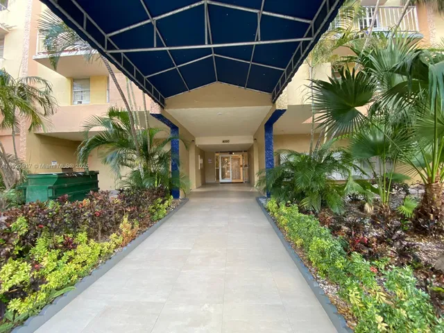 a view of a pathway of a house