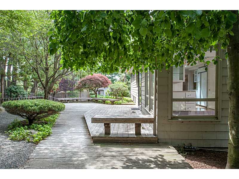 11 Lenox Road Cranston, RI 02920 - Photo 14 of 16 Patio/Deck.
