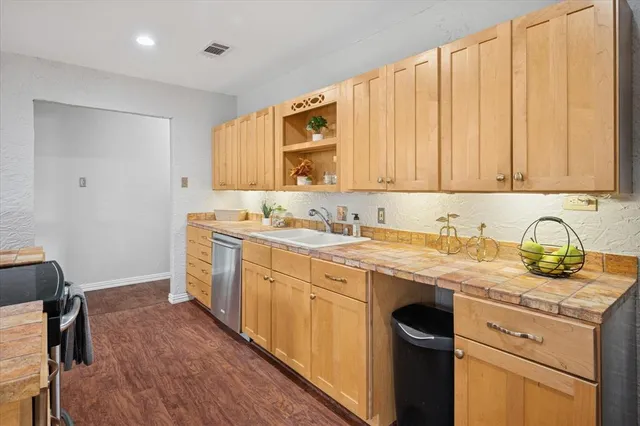 $389,000 | 5352 Colorado Court, North Richland Hills, TX 76180