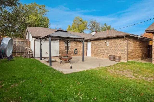 $389,000 | 5352 Colorado Court, North Richland Hills, TX 76180