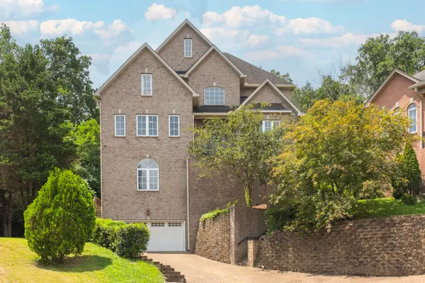 $825,000 | 108 Hunters Run, Nashville, TN 37209