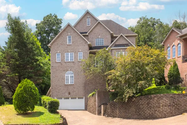 $825,000 | 108 Hunters Run, Nashville, TN 37209